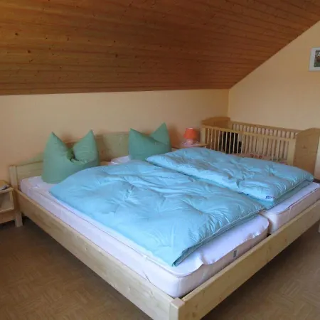 Farm stay Bauernhofpension Buechsenschuetz Harbshausen