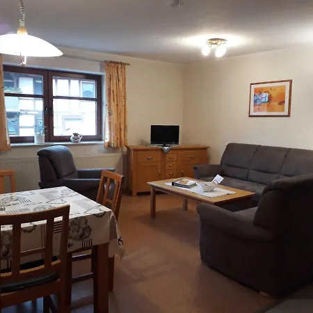 Bauernhofpension Buechsenschuetz Farm stay Harbshausen