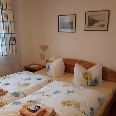 Bauernhofpension Buechsenschuetz Farm stay *